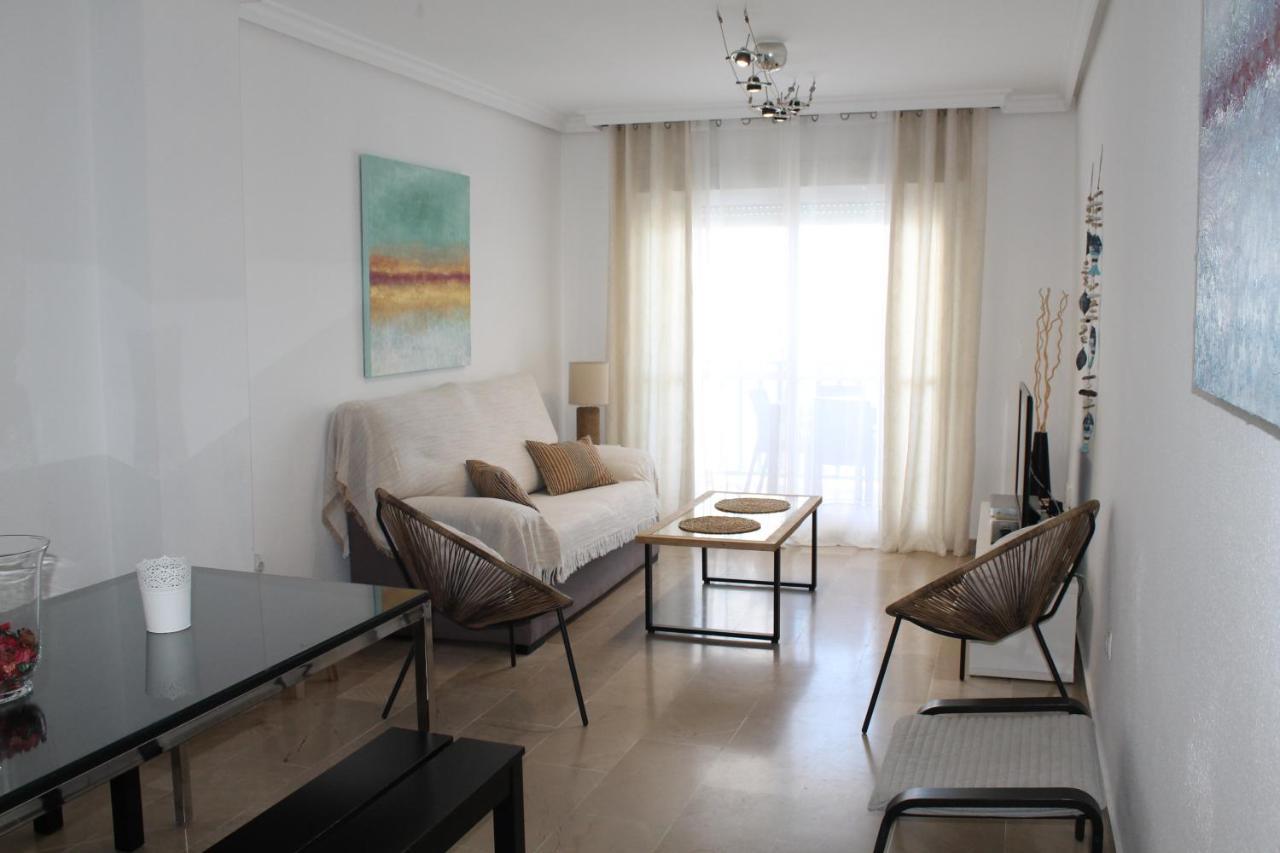 Apartamento El Faro Leisure Port Apartment เอสเตโปนา ภายนอก รูปภาพ